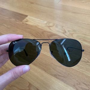 Brand New Ray-Ban Aviators - Black